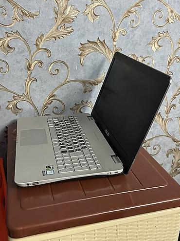 socket 1155: Ноутбук ASUS - Корпус из серебристого металла, строгий дизайн. - — 3