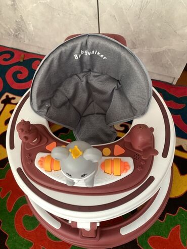 кукла интерактивная говорящая: Круглые детские ходунки Babywalker в бело-коричневой расцветке с серым