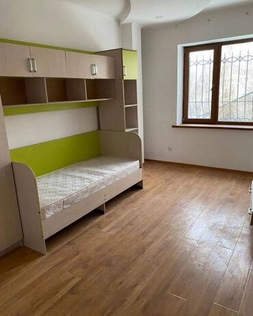 Продажа домов: Дом, 300 м², 7 комнат, Агентство недвижимости, Косметический ремонт — 13