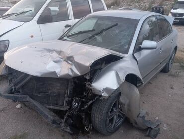 обмен на авто с доплатой: Volkswagen Passat: 2001 г., 2 л, Механика, Бензин, Седан