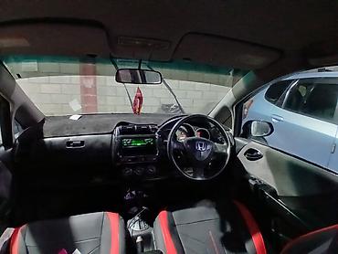 Honda: Honda Fit: 2002 г., 1.3 л, Вариатор, Бензин, Хэтчбэк — 5