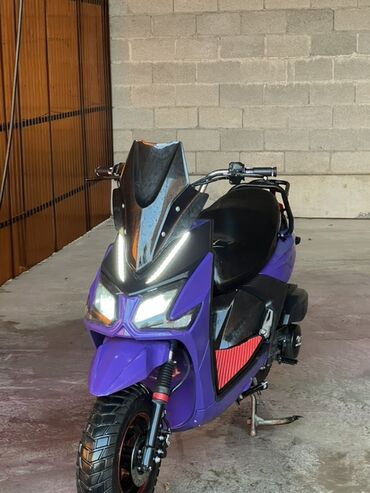 продожа спринтор дубол кабина: Скутер городского типа, тюнингованный - Яркий фиолетовый обвес с