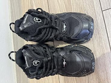 42 5: Кроссовки, 38, Balenciaga, Б/у, цвет - Черный, Самовывоз — 1