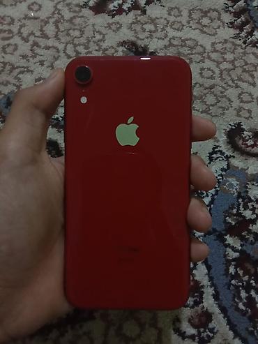 realme 8: IPhone Xr, Б/у, 128 ГБ, Красный, 100 % — 1