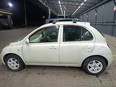 марч: Nissan March: 2004 г., 1.4 л, Автомат, Бензин, Хэтчбэк — 4