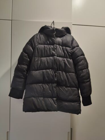 пальто зимние: Зимняя лёгкая куртка пуховик на лебяжьем пухе.Очень лёгкий и