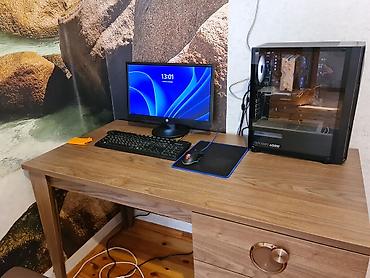 Masaüstü kompüter komplekti Komplekt: - Sistem bloku, monitor