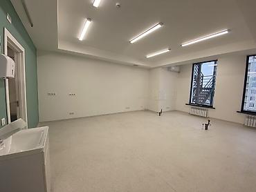 Продажа медицинских центров: Сдаю медицинский кабинет 326 м2. Прошу 60000 сом Дополнительно — 8