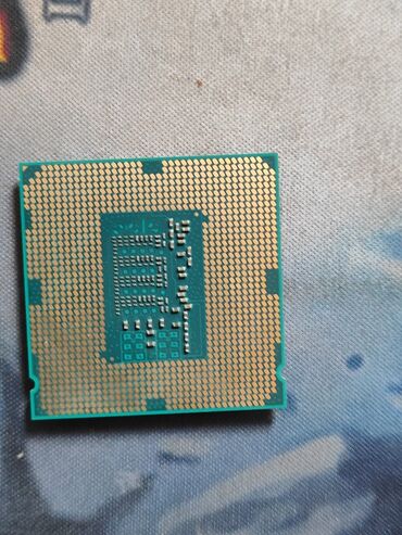 персоналдык компьютер: Процессор, Колдонулган, Intel Xeon, 4 ядролор, ПК үчүн