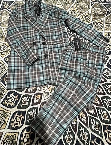 Пальто: Двубортное женское пальто ModaLARISSA из плотной твидовой ткани — 6