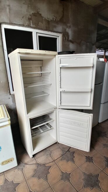 продажа бэушных холодильников: Холодильник Двухкамерный