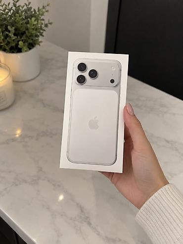 IPhone 17про макс цвет серыц Смартфон в заводской коробке. Ключевые