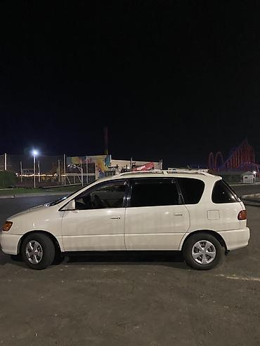 highlander 2: Toyota Ipsum: 2000 г., 2 л, Автомат, Бензин, Минивэн — 3
