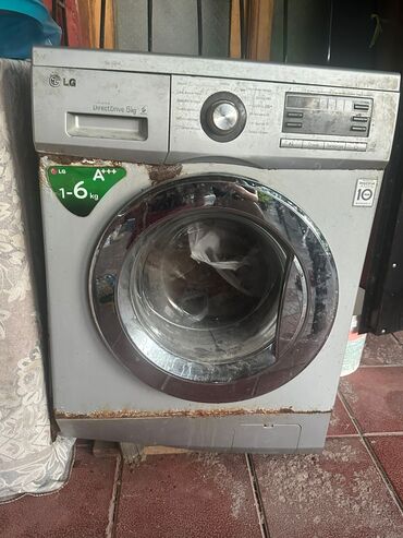 paltaryuyan altlığı: Paltaryuyan maşın LG, 6 kq, İşlənmiş, Ünvandan götürmə