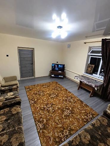 Үйлөрдү сатуу: 4 бөлмө, 124 м², 3 соток, Бишкек, Баят/Азиз базары Кыймылсыз мүлк агенттиги — 3