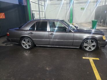 Mercedes-Benz: Mercedes-Benz E-Class: 1994 г., 3.2 л, Автомат, Бензин, Седан — 4