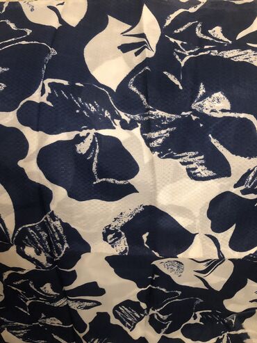 Digər tekstil: 1-6 trikotin parçalar. Qiyməti 35 man. 7-9 ipək parça qiyməti 18-20 — 8