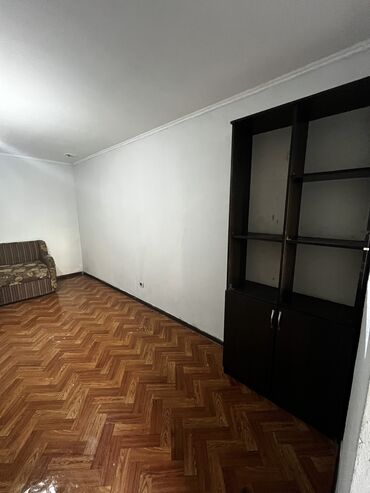 в районе политех: 30 м²