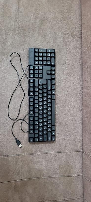 dell noutbuk: USB klaviatura – tam ölçülü Xüsusiyyətlər: - Tam ölçülü layout — 3