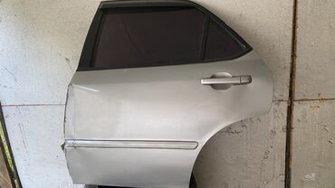 хонда фиш: Задняя левая дверь Honda 2000 г., Б/у, цвет - Серебристый