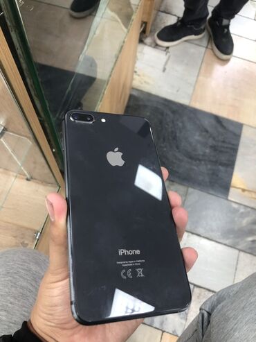 Apple iPhone: IPhone 8 Plus, Б/у, 64 ГБ, 76 %