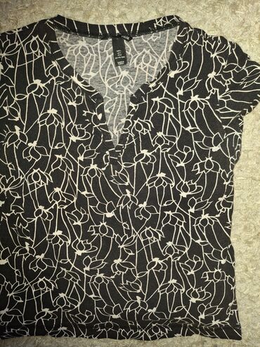 Majice kratkih rukava: Zara, L, Poliester, bоја - Bež na lalafo.rs — 17 Majice kratkih rukava: Zara, L, Poliester, bоја - Bež — 17