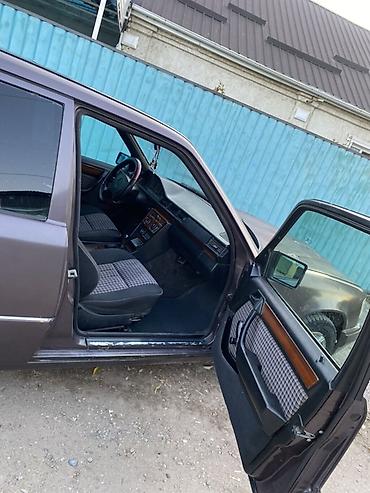 w211 5: Mercedes-Benz W124: 1995 г., 2.2 л, Механика, Бензин, Седан — 8