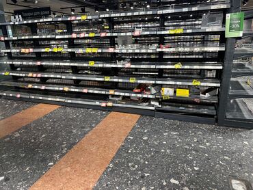 Витрины: Витрины, стеллажи, полки торговые металлические б/у, полка магазинная — 19