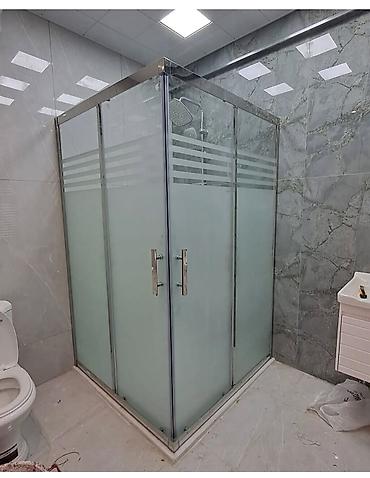 Duş kabinaları, arakəsmələr: Yeni Arakəsmə, Künc üçün, Ödənişli çatdırılma — 45