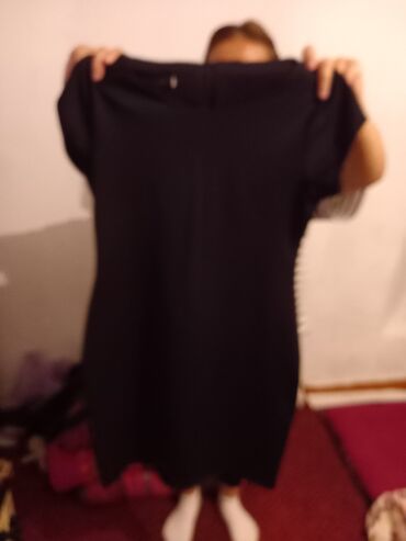 черное короткое вечернее платье: Вечернее платье, Короткая модель, Без рукавов