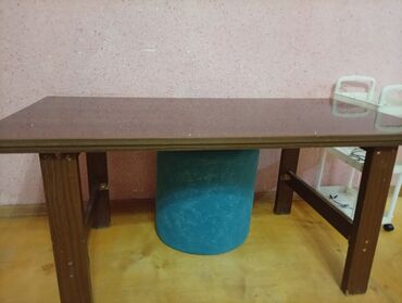 стол кухонный стекло: Qonaq masası, İşlənmiş, Açılmayan, Laminat, Dördbucaq masa