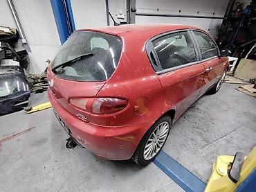 Car Parts & Accessories: Alfa Romeo 147 kompletan auto u delovima. Alfa Romeo 147 kompletan — 4