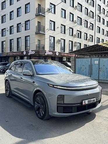 парковка на ваз 21 06: Lixiang L7: 2023 г., 1.5 л, Автомат, Гибрид, Кроссовер — 6