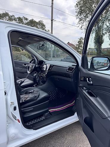 Продажа авто: Isuzu D-Max: 2020 г., 2.5 л, Механика, Дизель, Пикап — 8