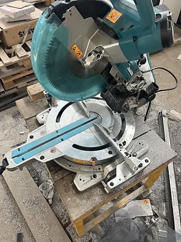 makita: Торцовочная пила Makita LS1219L (DXT), 305 мм (12”), с протяжкой и — 1