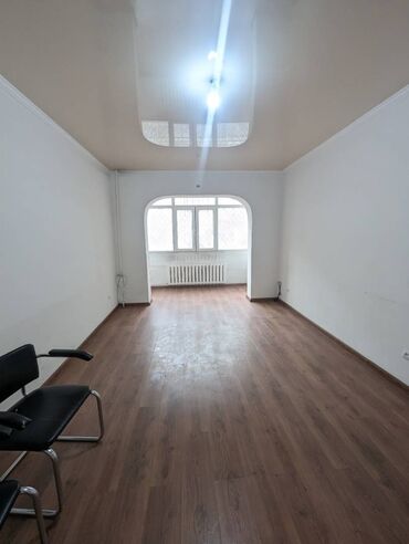 Продажа квартир: 3 комнаты, 85 м², 106 серия, 1 этаж, Евроремонт