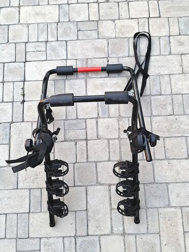 Velosiped aksesuarları: Velosiped daşıyıcı (bikeholder), təzə kimidi. Bir dəfə işlədilib