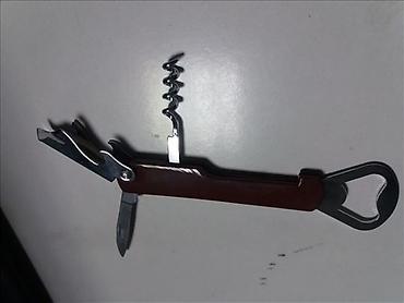 trimer hitman: Konobarski otvarač 3u1 pivske + vinske flaše Novo Novo u ponudi — 1