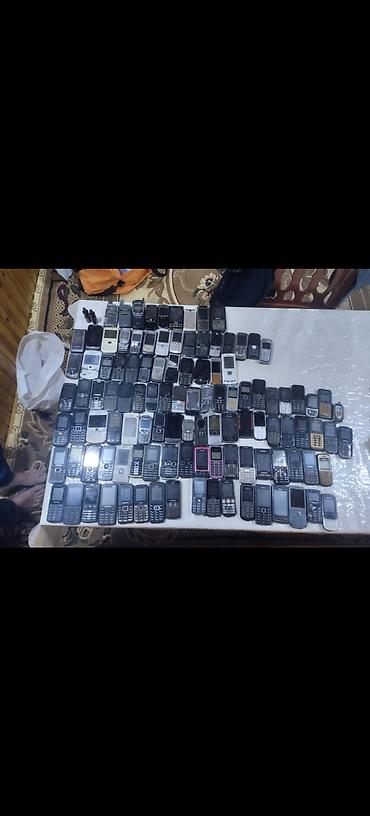 nokia yeni model: Kütləvi köhnə telefon və planşet dəsti - Qarışıq model və markalar — 1