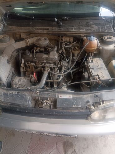 Volkswagen: Volkswagen Golf: 1995 г., 1.8 л, Механика, Бензин, Хэтчбэк — 8