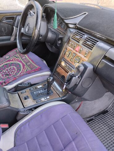 машина ауди: Mercedes-Benz E-Class: 1995 г., 3.2 л, Автомат, Бензин, Седан