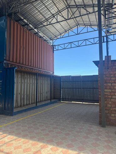 самодельный контейнер: Продается контейнер шторка с местом . В новом ряду Джунхай (рынок