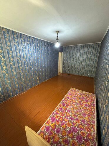 Продажа квартир: 1 комната, 32 м², Хрущевка, 1 этаж