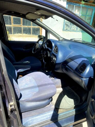 Volkswagen: Volkswagen Sharan: 2000 г., 2 л, Механика, Газ, Минивэн — 18