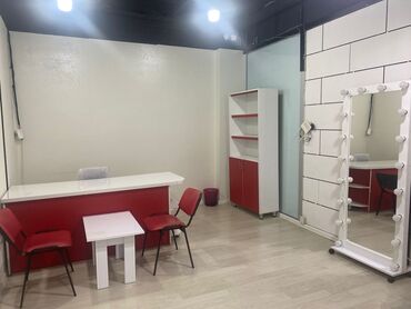 офисы в бизнес центре аренда: 700 AZN ( 19m²) Qiymətə daxildi: resepşn xidməti İnternet Təmizlik