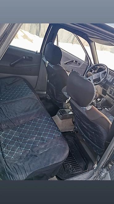 Volkswagen: Volkswagen Passat: 1988 г., 1.8 л, Механика, Бензин, Седан — 12