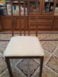 шкаф для посуды бу: Продаю стулья 6 штук,каждая по 500 сом,в хорошем состоянии.звоните на lalafo.kg да шкаф для посуды бу: Продаю стулья 6 штук,каждая по 500 сом,в хорошем состоянии.звоните на