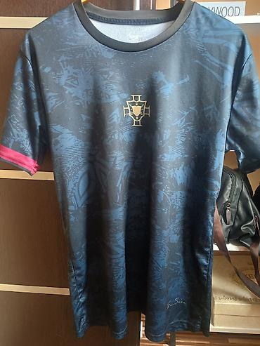 Futbolkalar: Futbolka, Nike — 1