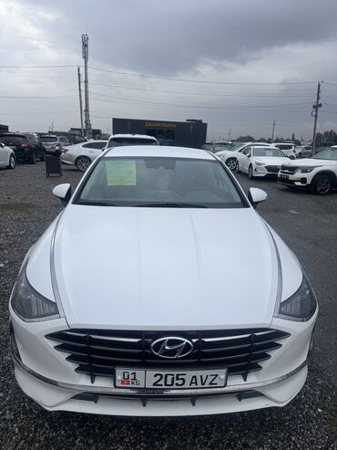 срочно продаю нужны деньги очень срочно: Hyundai Sonata: 2020 г., 2 л, Автомат, Бензин, Седан