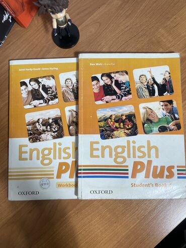 книга по английскому: English Plus 4 оранжевый Копия, в очень хорошем состоянии, на рабочем